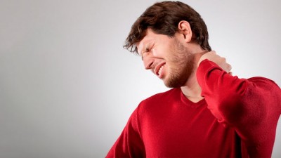 Боли в шее: лечение, причины и симптомы